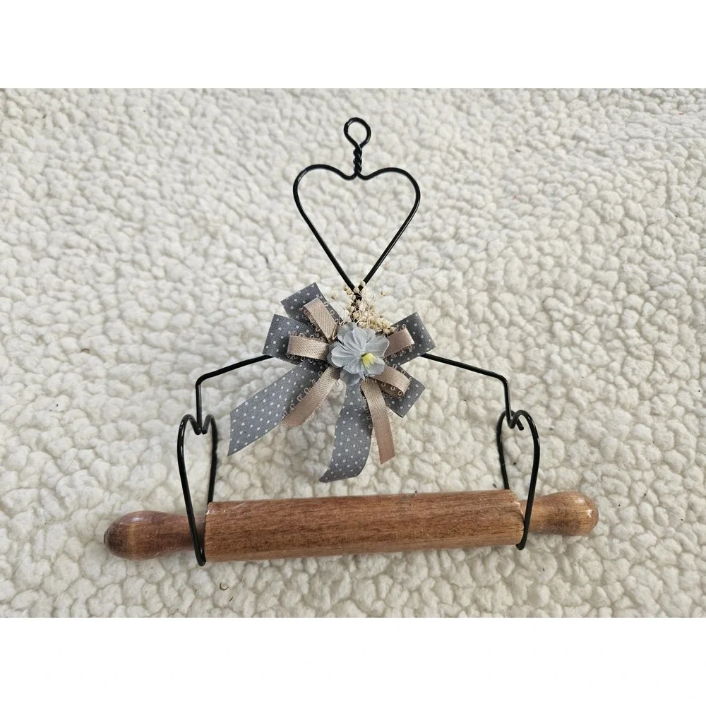 Vintage Wood Rolling Pin & Wire Hanger Holder 3 Hearts Cottage‎ Core Granny Core